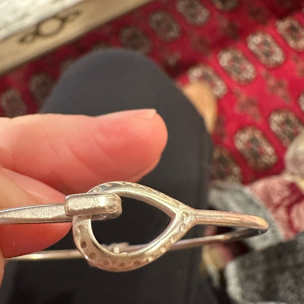 D bracelet - Picture 4 of 5